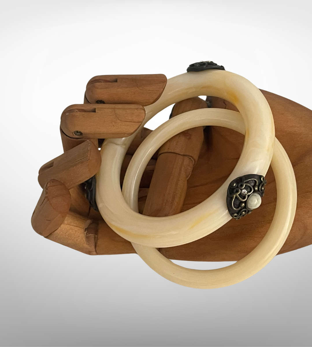 Rare 1940s Vintage Bakelite Marbled Bangles  Jeweled Chunky Cream Color Bakelite Bracelet Set