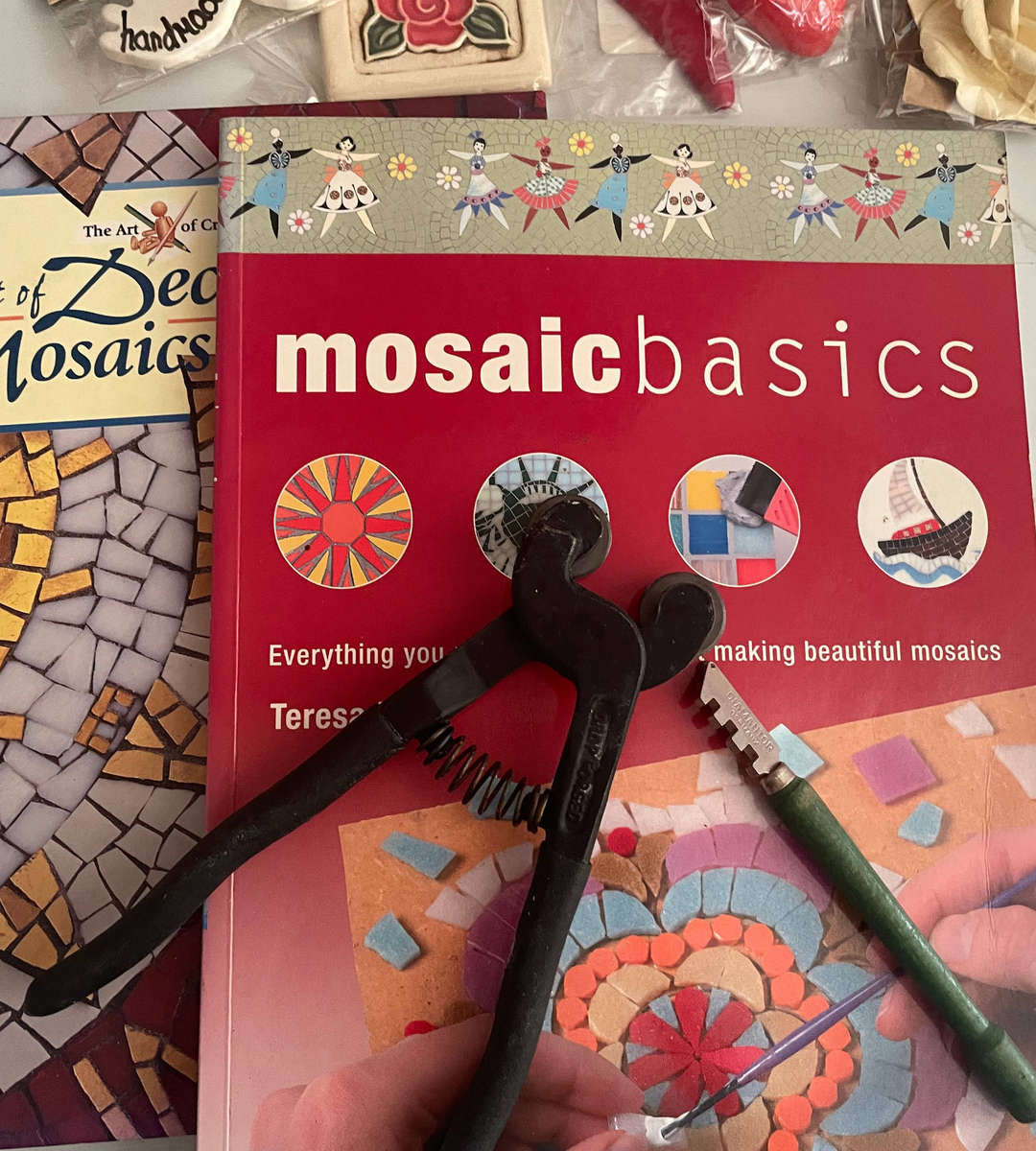 Reserved For Nadine: Lot of Over 12.7kg 70 Mosaic Squares with 12 Holders + Tools & 4 Mosaic Books