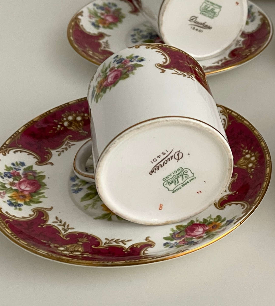 Shelley Duchess 13401 Cup & Saucer Set c.1926  Fine Bone China  6 Teacups & 5 Saucers
