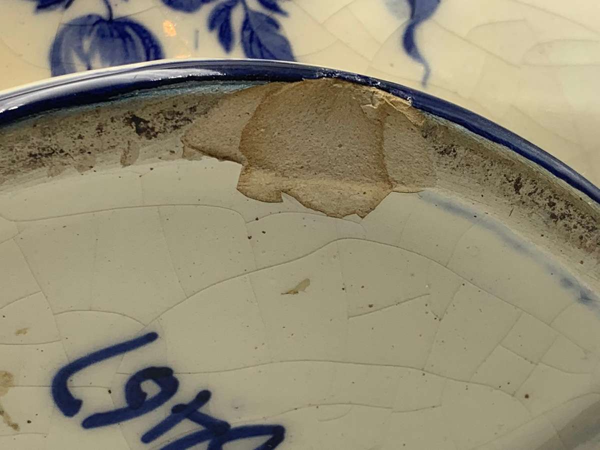 R1 Start - Antique Delft-Style Jardinière  Flow Blue Roses  Marked B467 - Chip on Footpiece