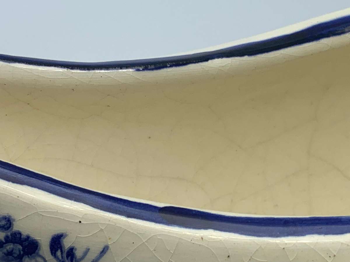 R1 Start - Antique Delft-Style Jardinière  Flow Blue Roses  Marked B467 - Chip on Footpiece