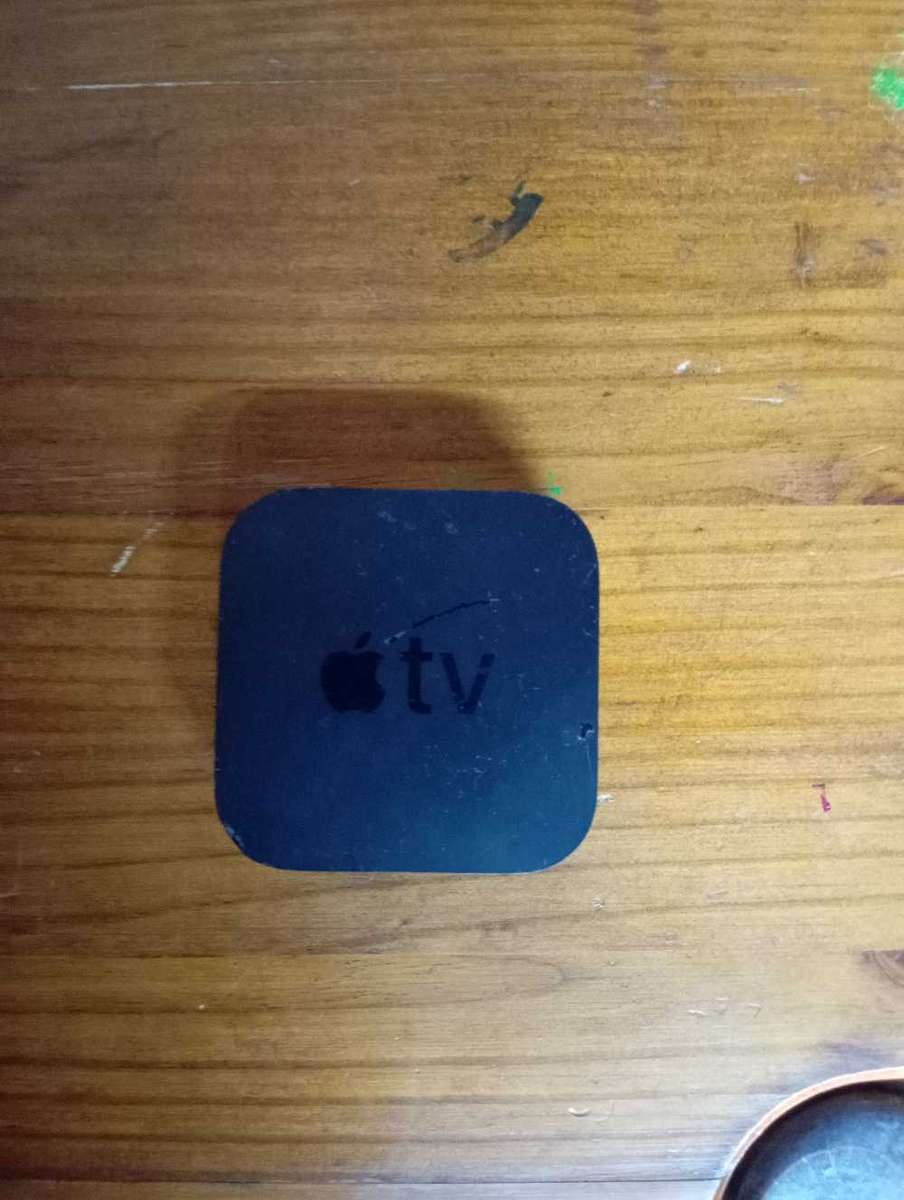 Apple TV 4th gen A1625 no remote no power cord