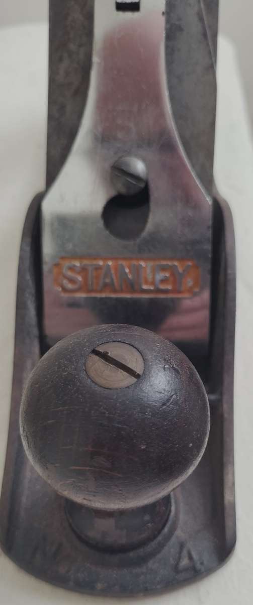 Vintage Stanley wood plane #4 (missing part)