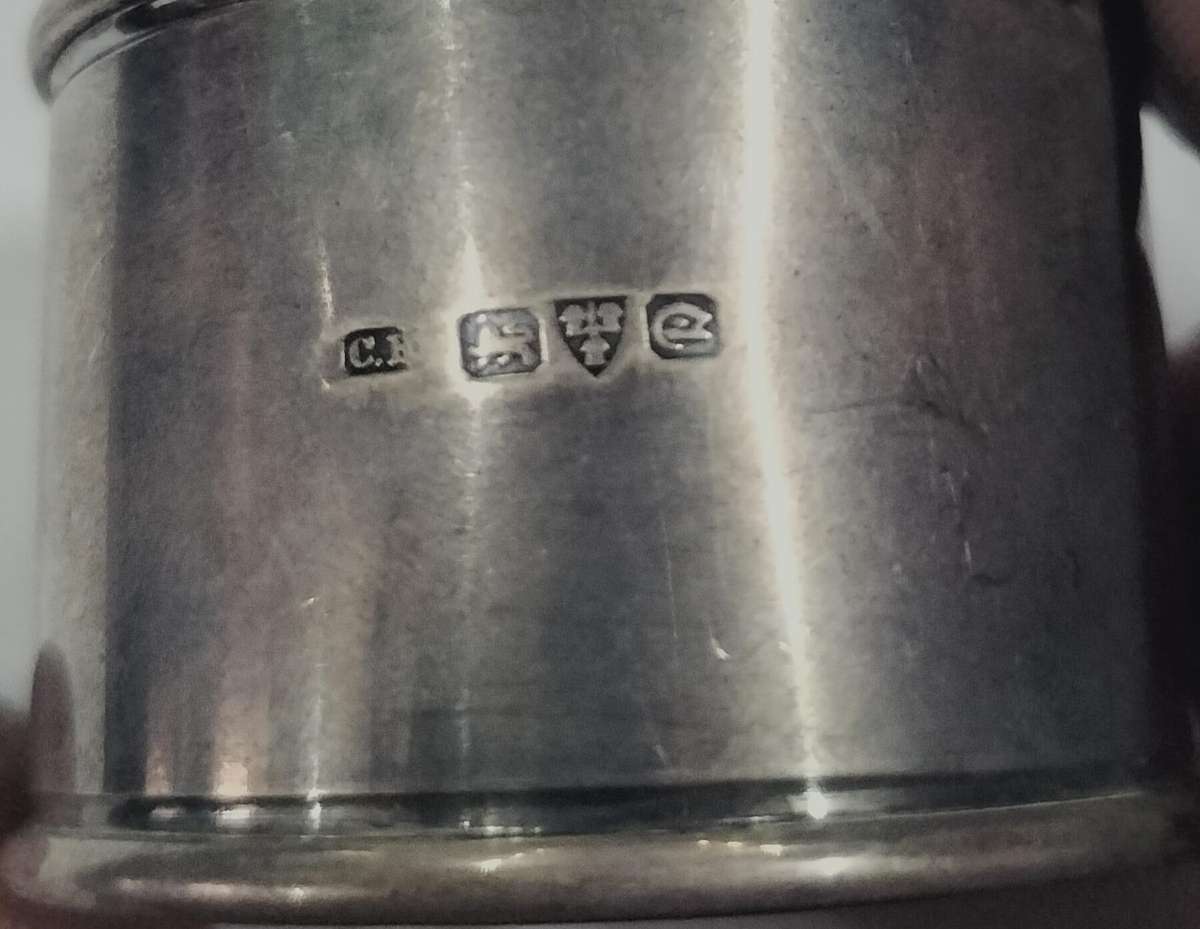 Chester silver napkin ring - 17.9g (22)