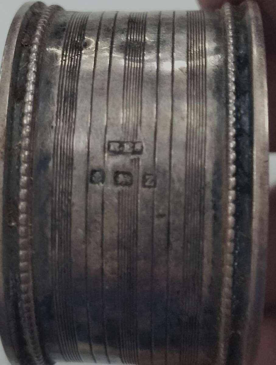 Birmingham silver napkin rings (pair) - 23.6g (15)