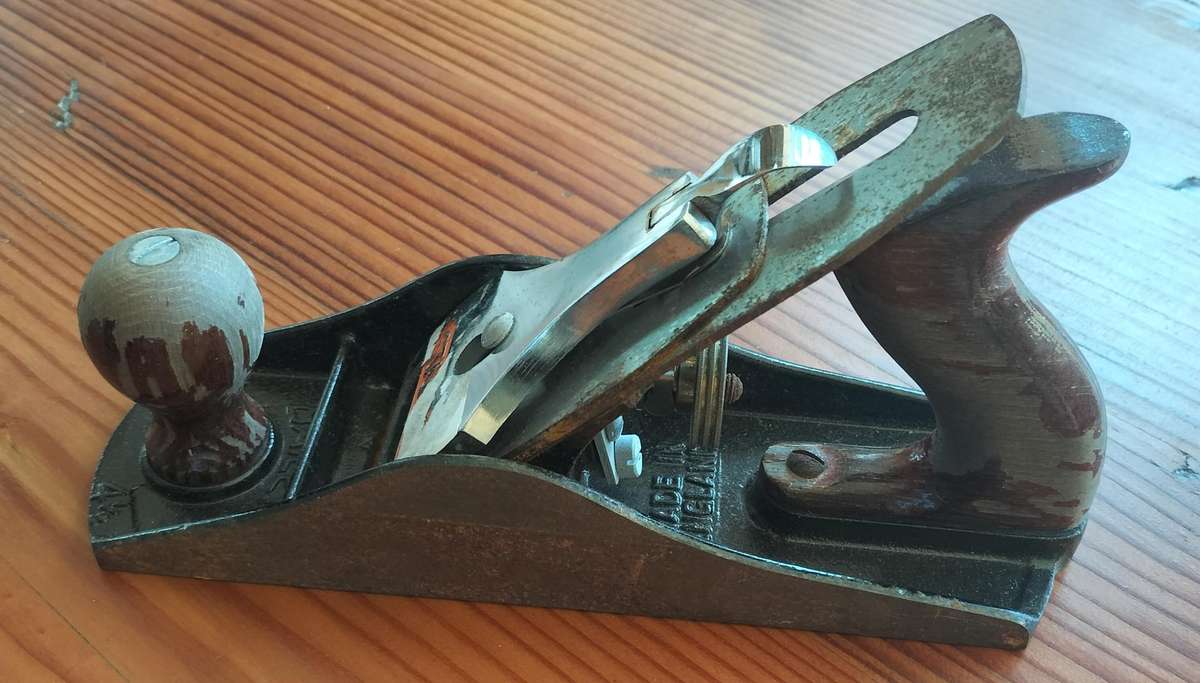 Stanley / Bailey 4,5 wood plane - complete but requires attention