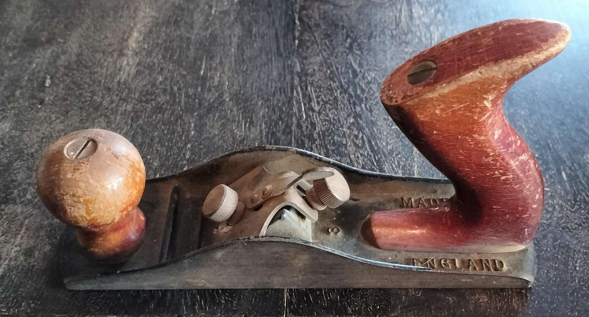 Vintage wood plane - No 3 - Made in England (No manufacturer details)