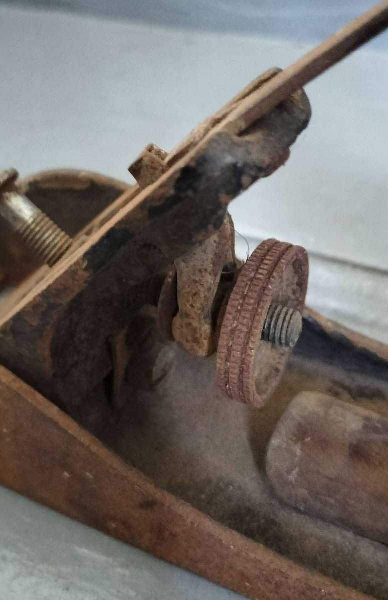 Vintage rusted #3 wood plane - For the restorer
