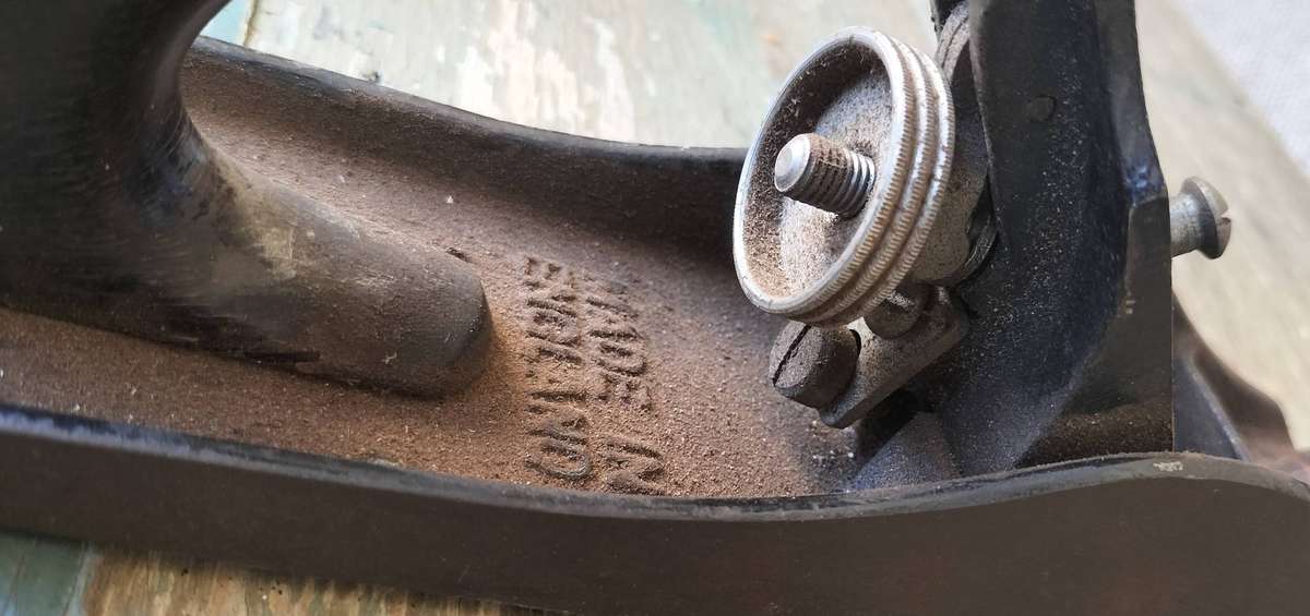 Vintage Stanley #4 wood plane - Made in England - Incomplete