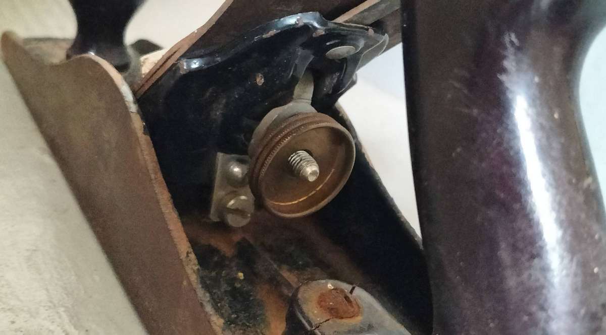 Vintage Stanley wood plane #6 - Made in England - for the restorer