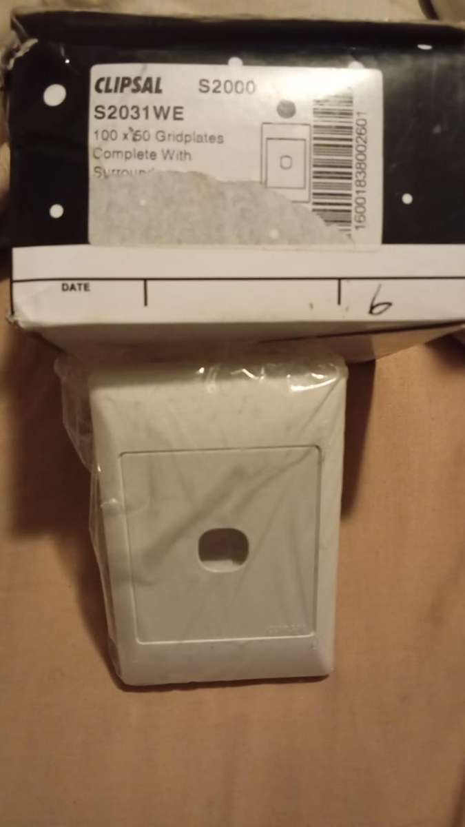 Electrical Grid Plates 8 In a Box