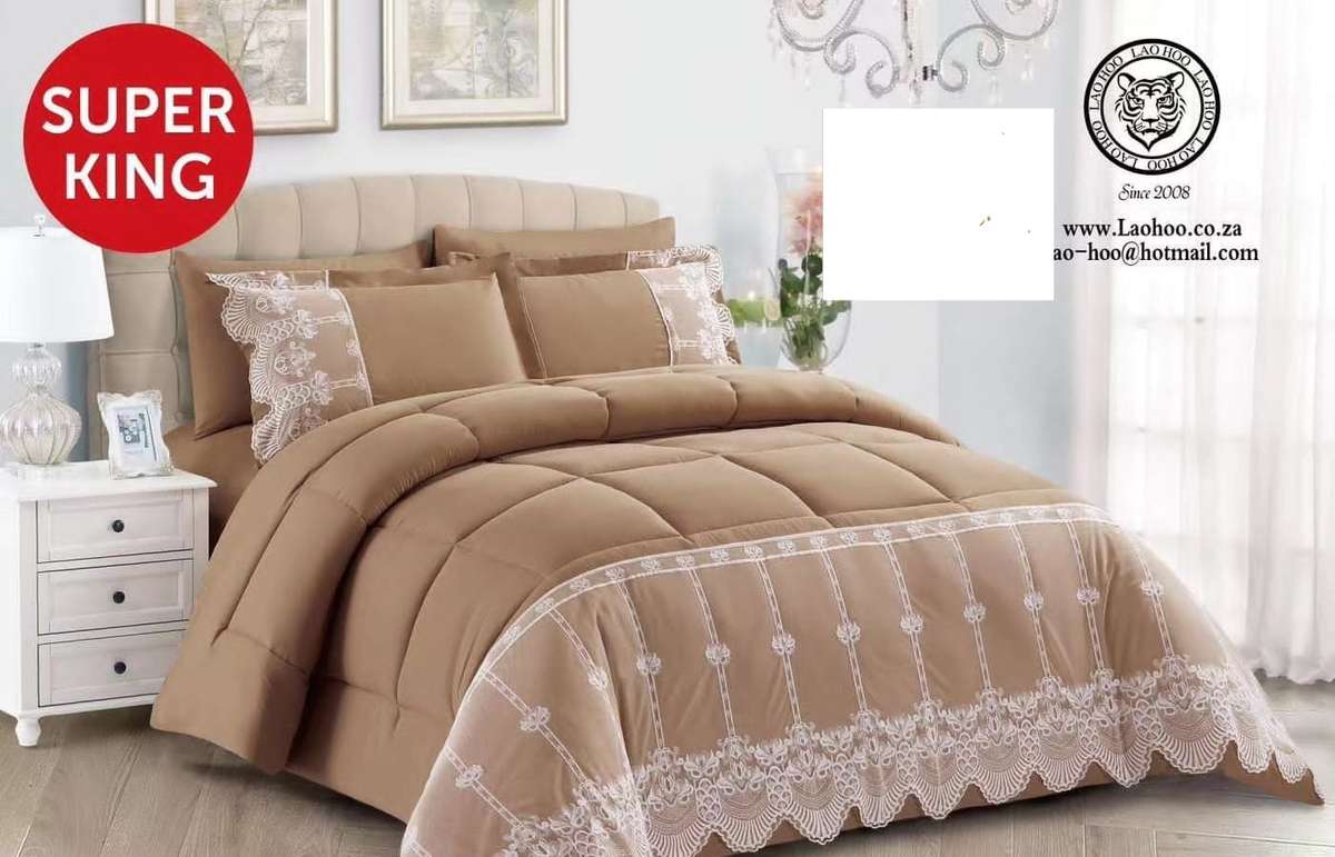 5pc Lace Comforter Set Super King light brown