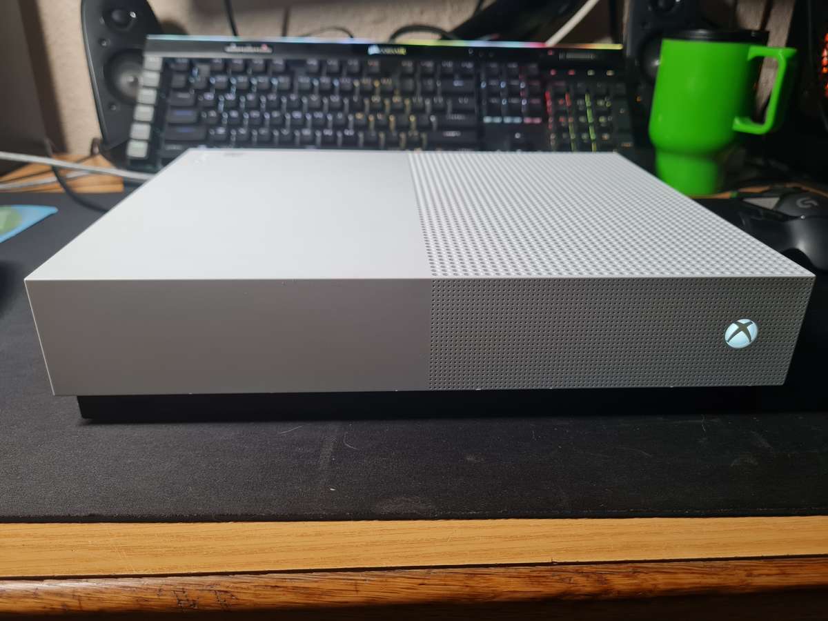 MICROSOFT XBOX ONE S, ALL DIGITAL EDITION, 1 TB, CONSOLE ONLY
