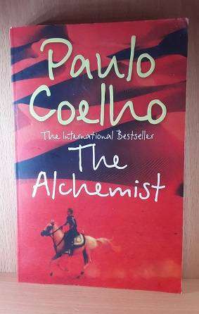 Books :  The Alchemist , Paulo Coelho ( paperback )