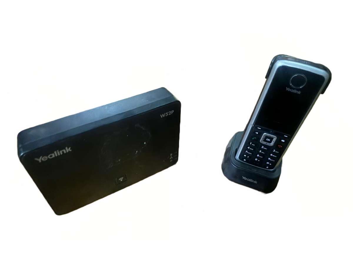 Refurbished Yealink W52P Cordless VoIP Phone Set  Base & Handset