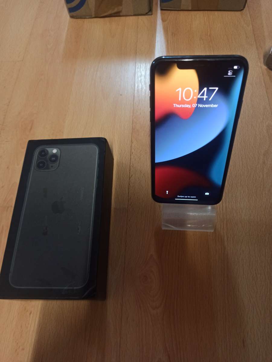 iPhone 11 pro max 64gb