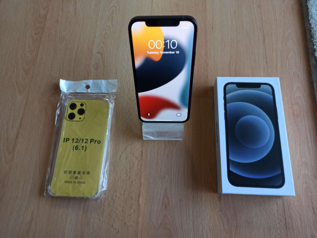 iPhone 12 64gb like new with accessories