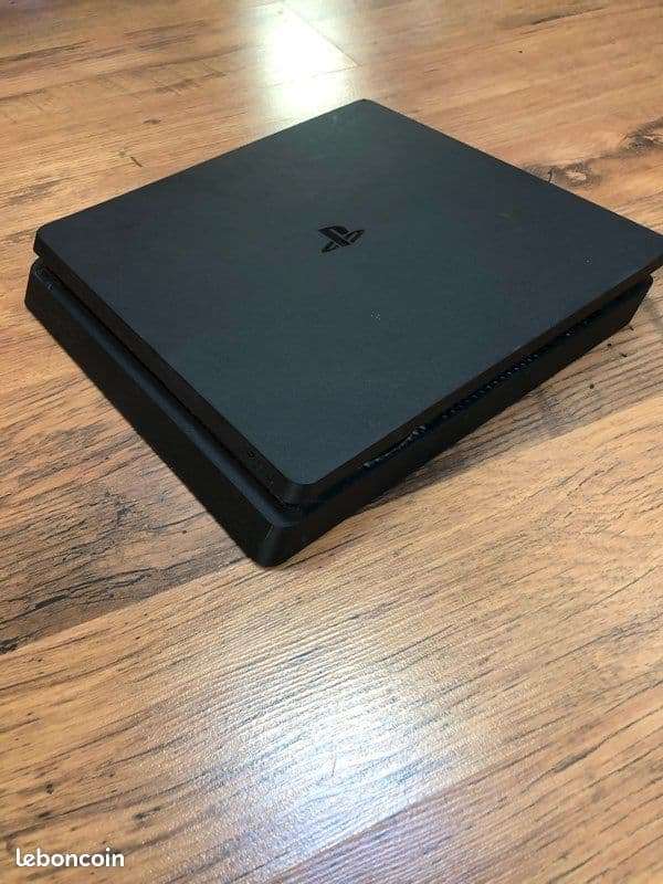 PLAYSTATION 4 500GB HDD