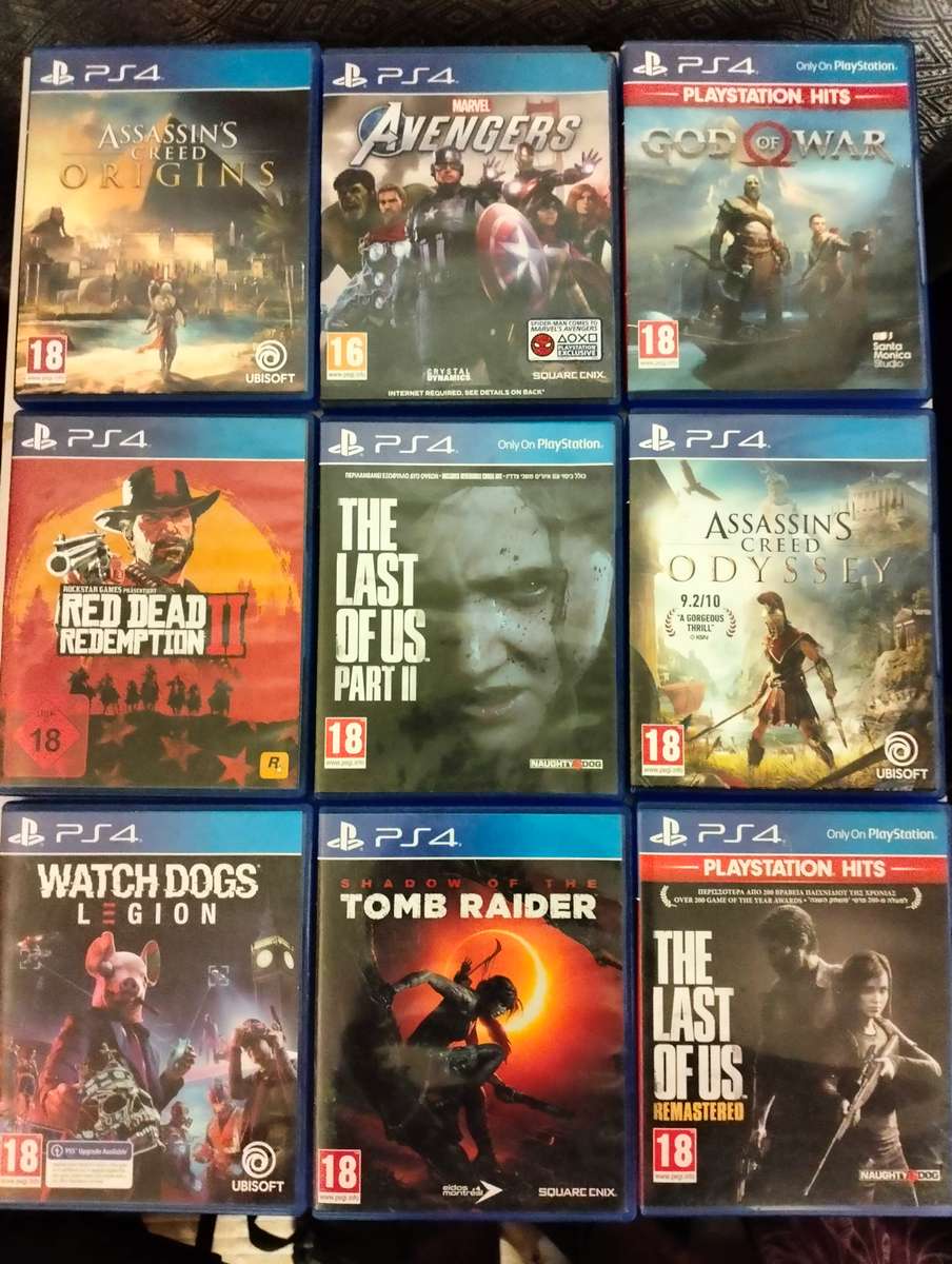 Playstation 4 (1TB HDD) with 2 controllers