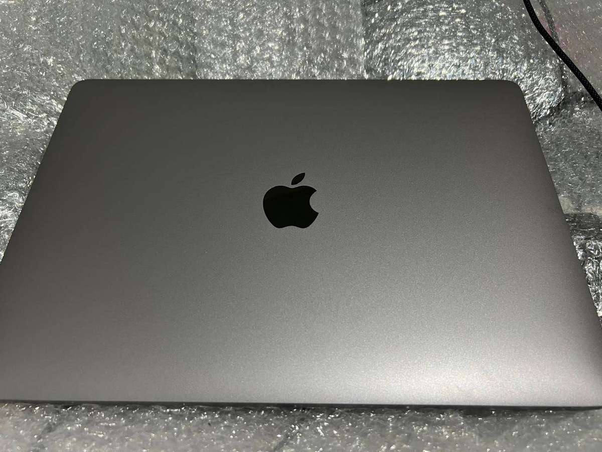 Apple MacBook Air 2020 13-inch, Apple M1 chip with 8core CPU and 7core GPU, 8GB Memory, 256GB SSD