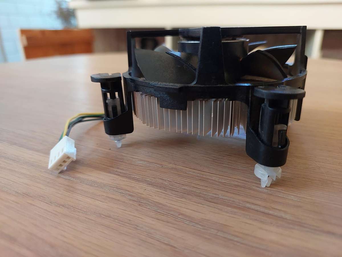 Intel Core i5-7500 3.4 GHz Quad Core 14nm Kaby Lake Socket LGA1151 Desktop CPU