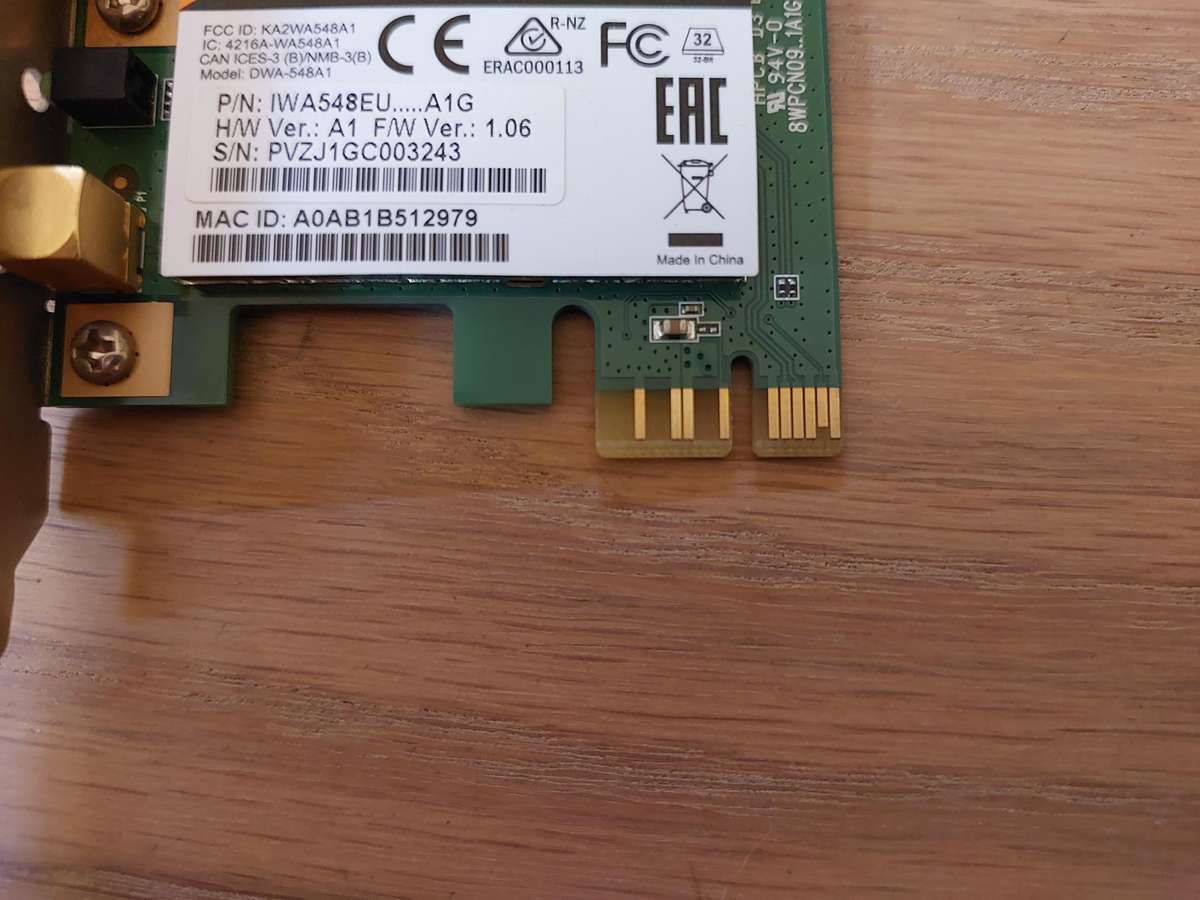 D-Link DWA-548 Wireless N300 2.4Ghz (802.11b/g/n) 300Mbps PCI-E Adapter