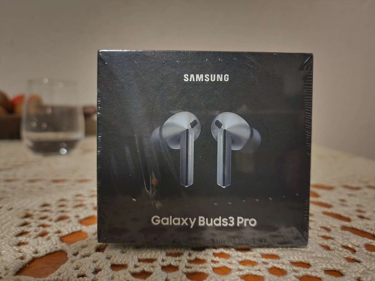 Samsung Galaxy Buds3 Pro (New and Sealed)