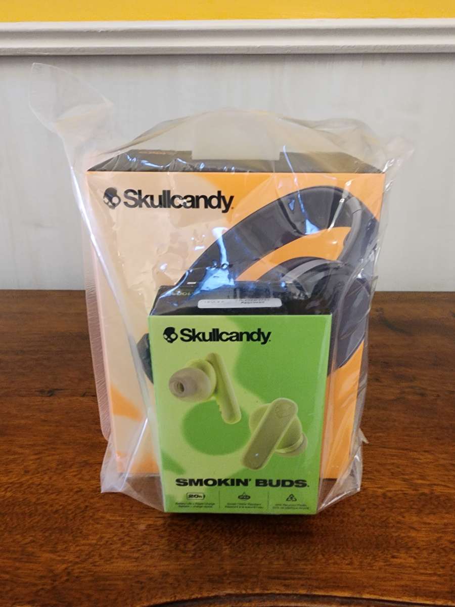 Skullcandy Crusher Headphones + Smokin' Buds Bundle