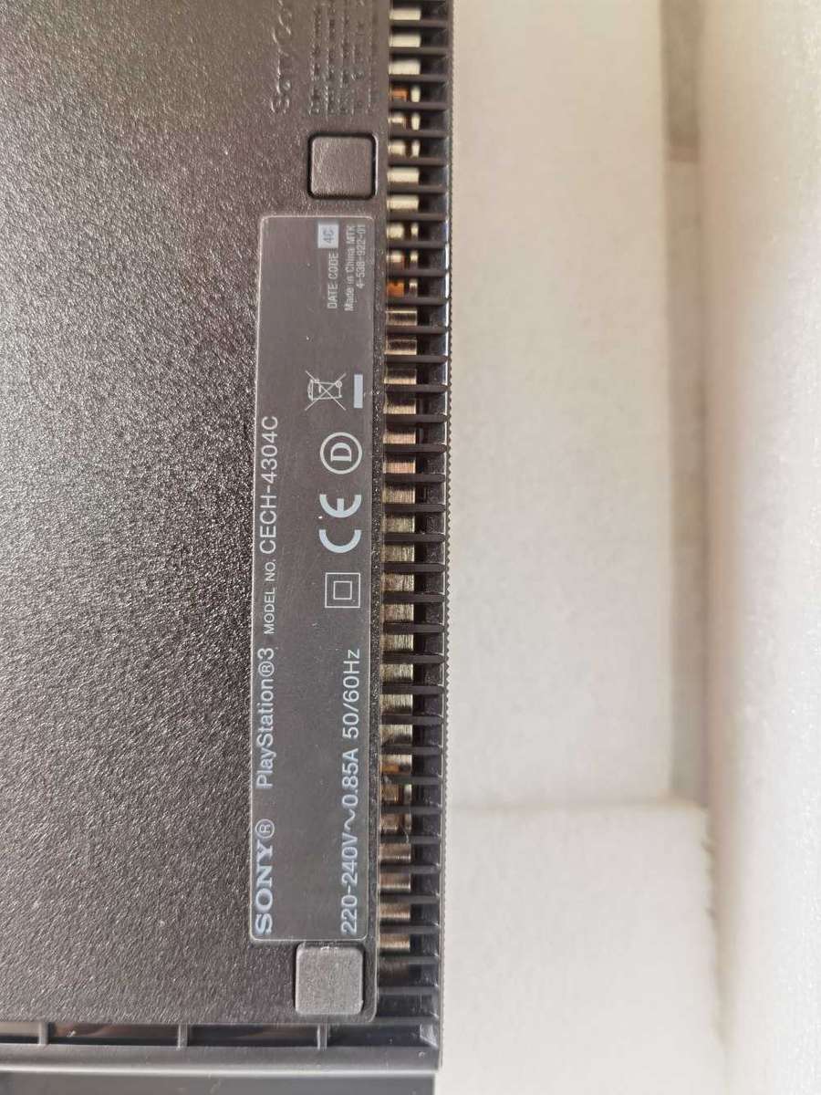 Play station 3 CECH-4304C