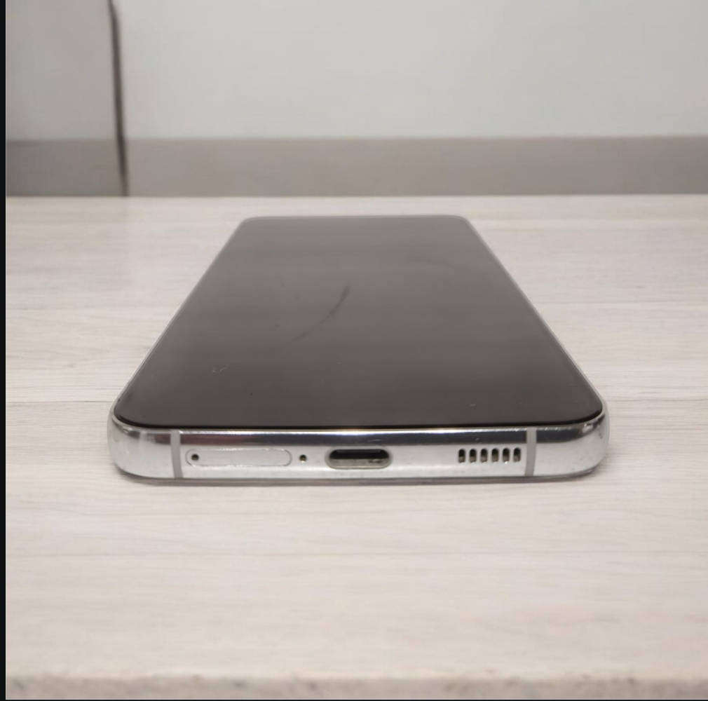 Samsung S22+ SM:S906E