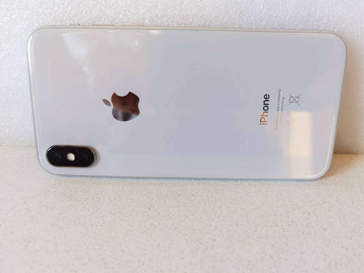 IPhone X, model:MQAD2AA/A