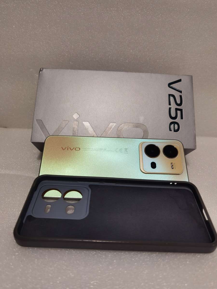 vivo cellphone V25e MINT CONDITION