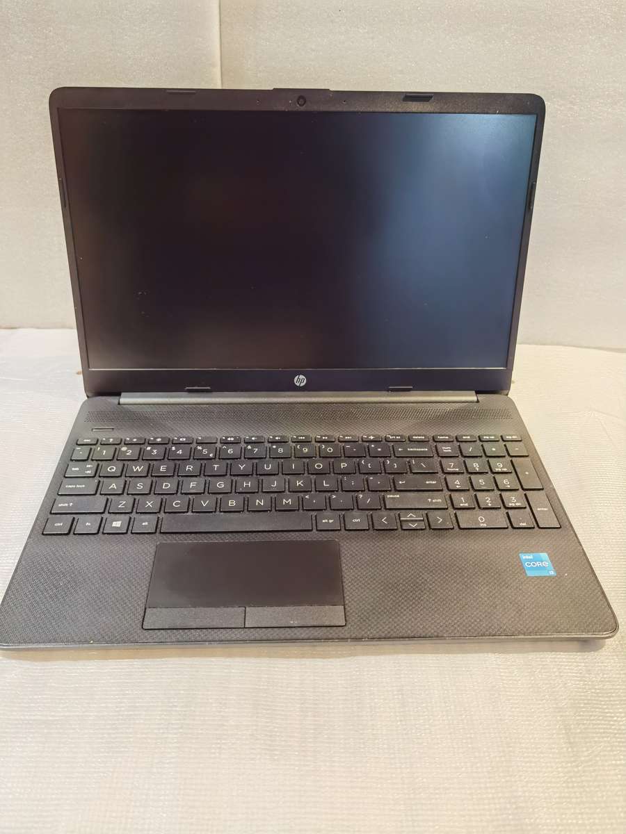 HP  15-dw3xxx Laptop corei3-11th gen 15.6"