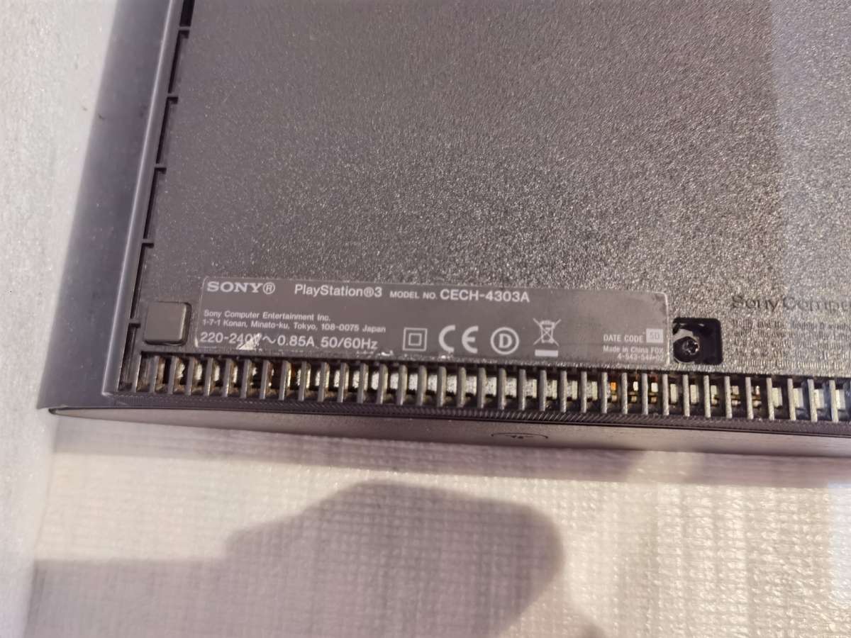 Play station 3 cech-4303a console
