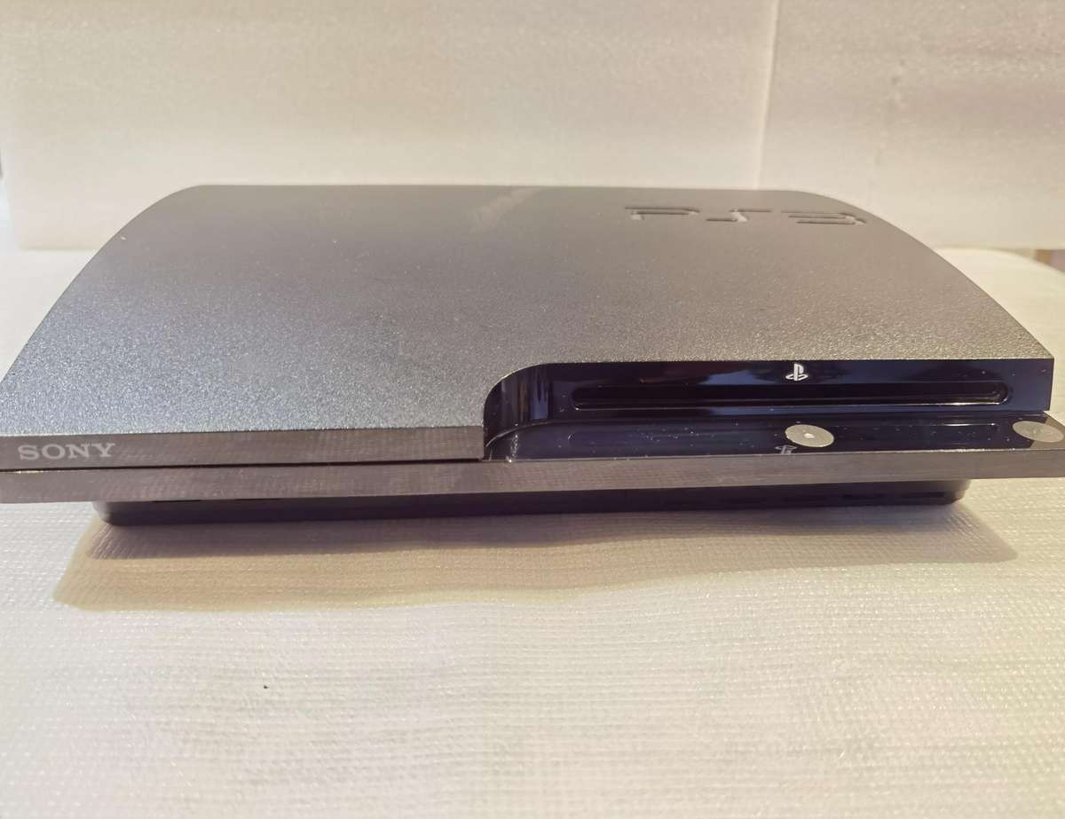 Sony PlayStation 3 Slim 250GB Black Console