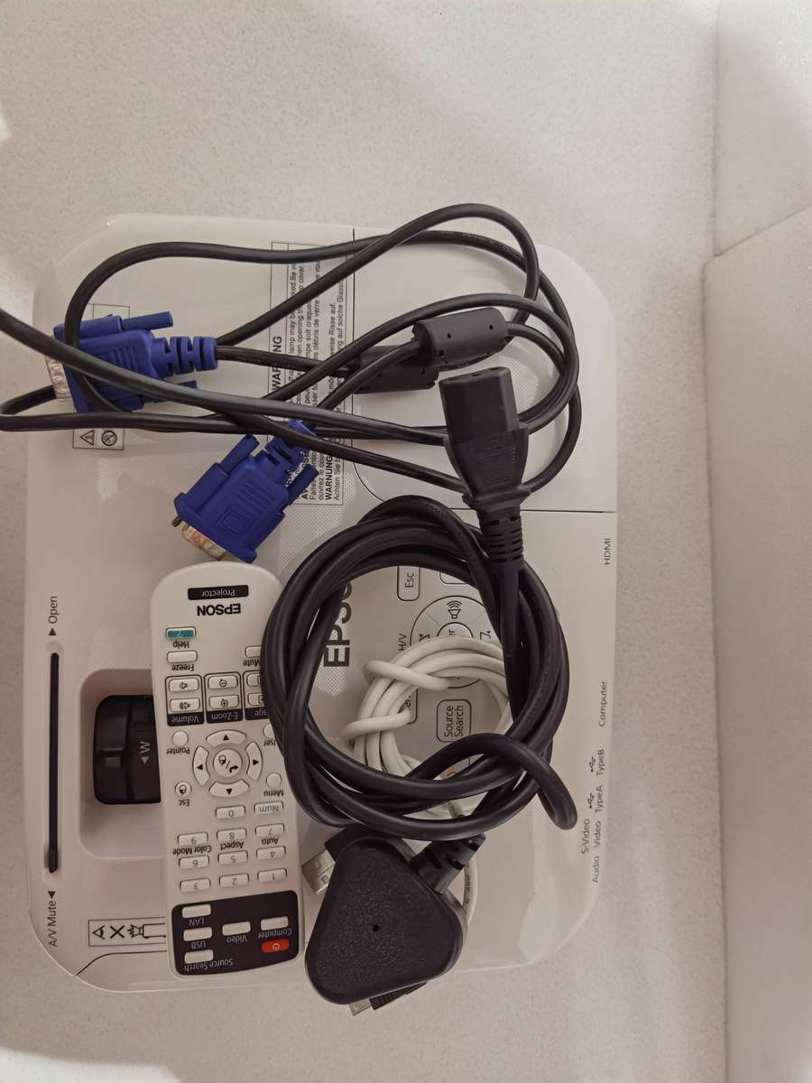 EPSON EB-X12 (H429B)