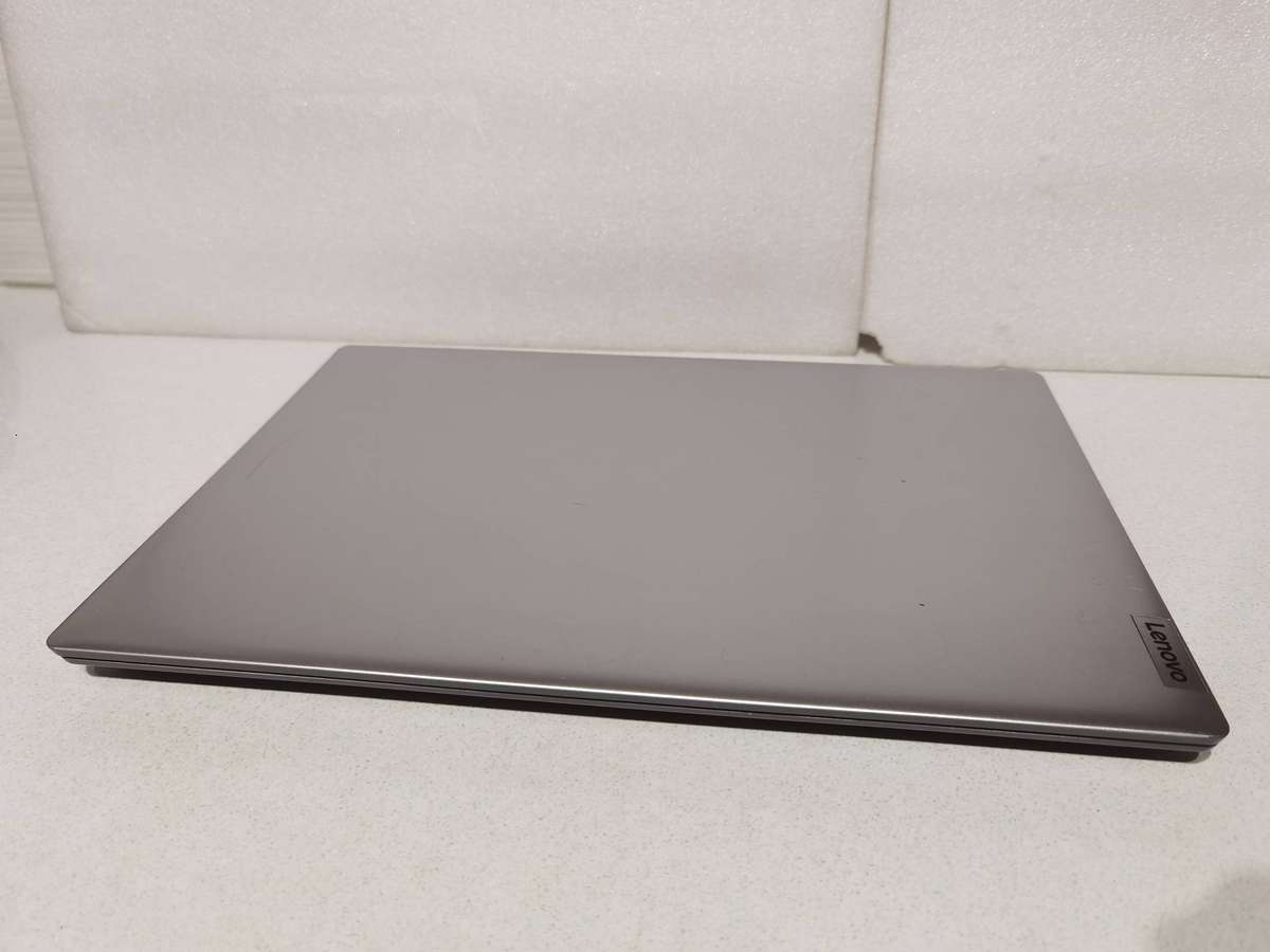 Lenovo idea pad 81vs