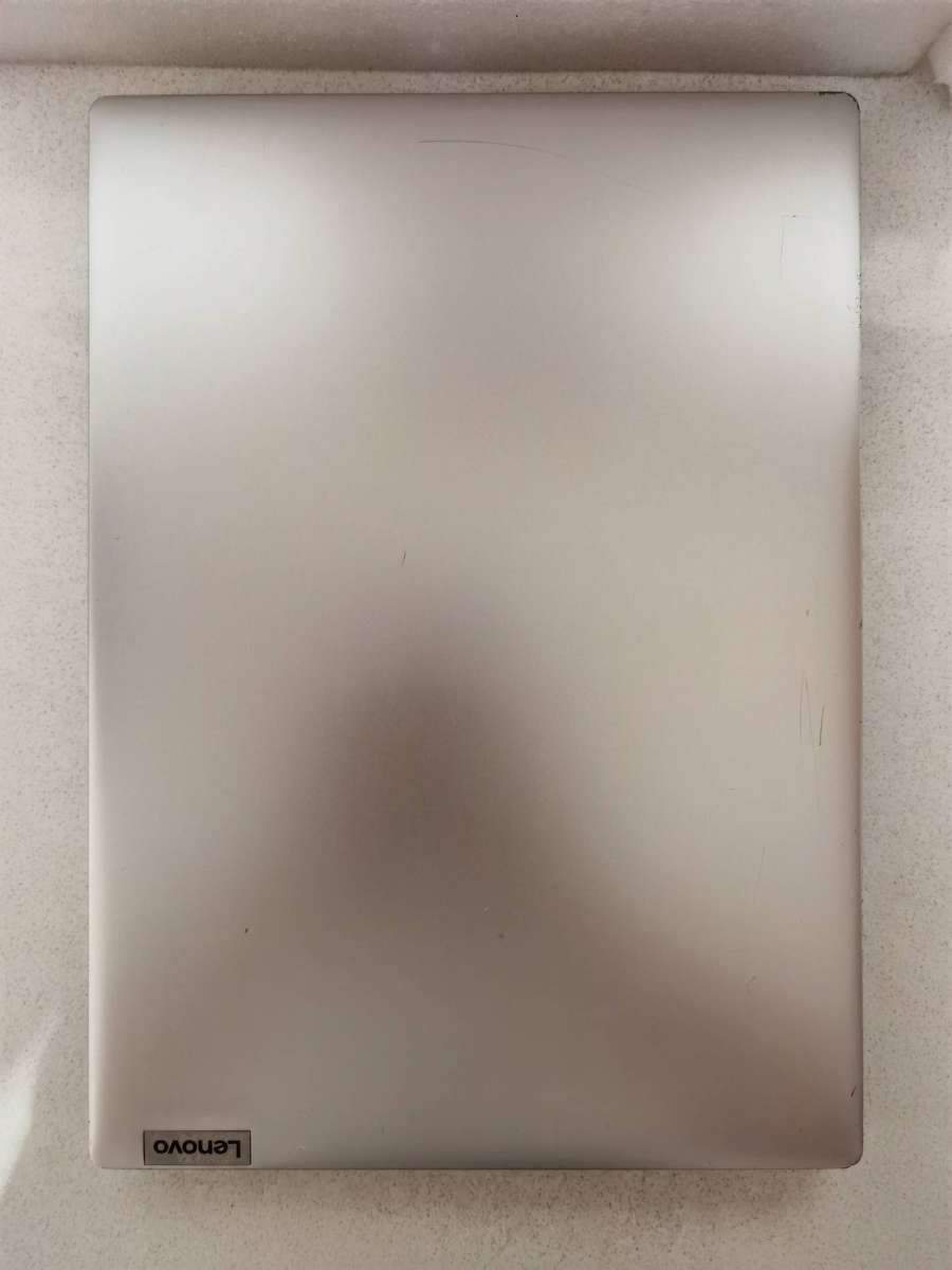 Lenovo idea pad 81vs