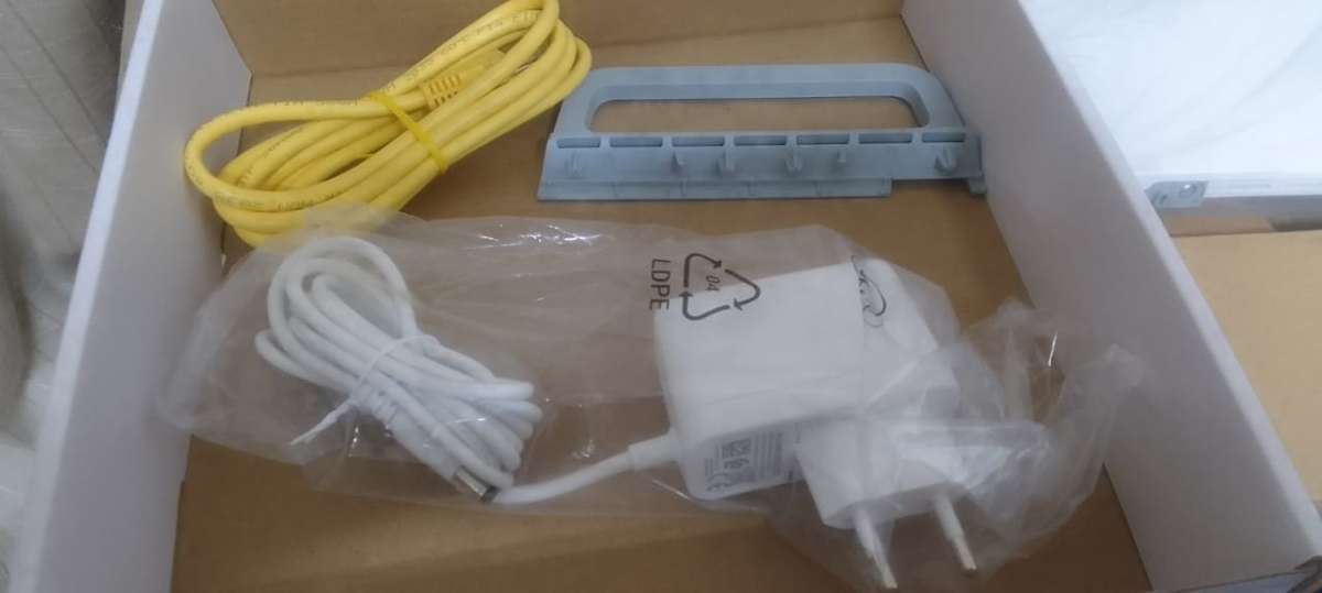 Huawei B535-932a 4G CPE 3 CAT7 LTE (SIM CARD) Wi-Fi Router *NEW - OPEN BOX*