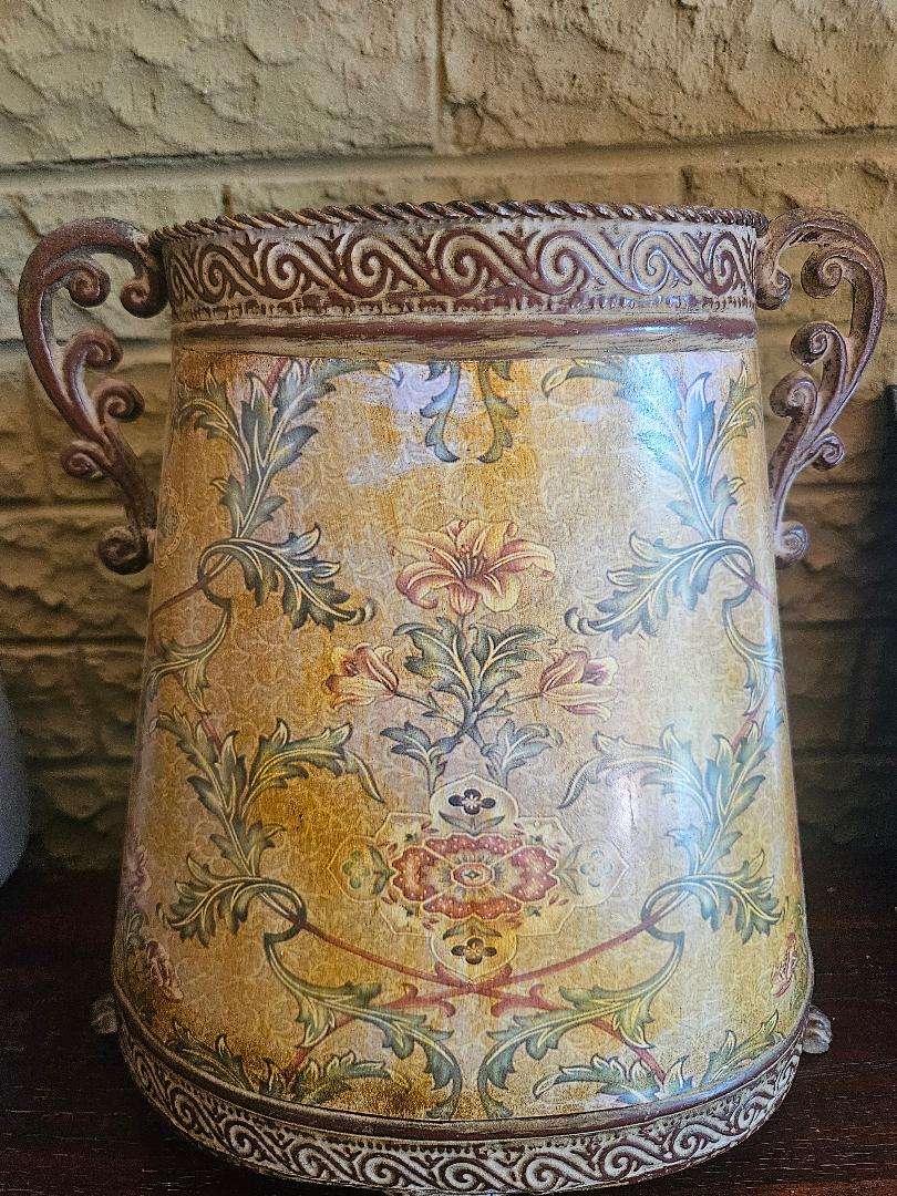 Decorative tin vase