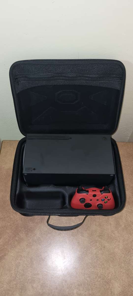 Xbox Series X 1TB - With 2 games and a few add-ons