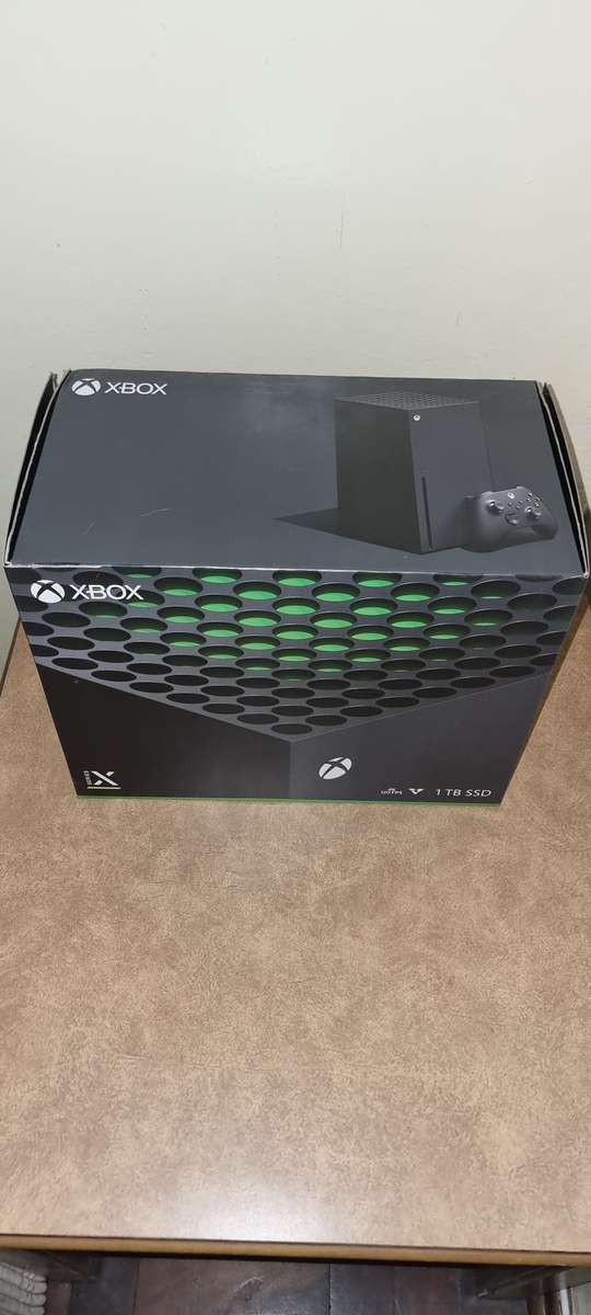 Xbox Series X 1TB - With 2 games and a few add-ons