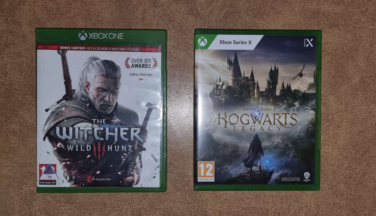 Xbox Series X 1TB - With 2 games and a few add-ons