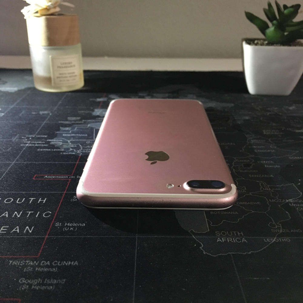 iPhone 7 Plus 32GB 93% Batt Health