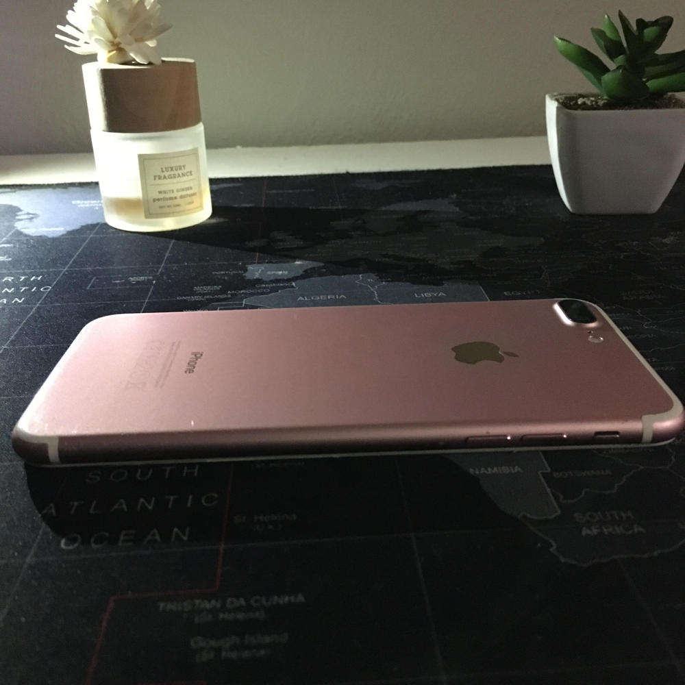 iPhone 7 Plus 32GB 93% Batt Health