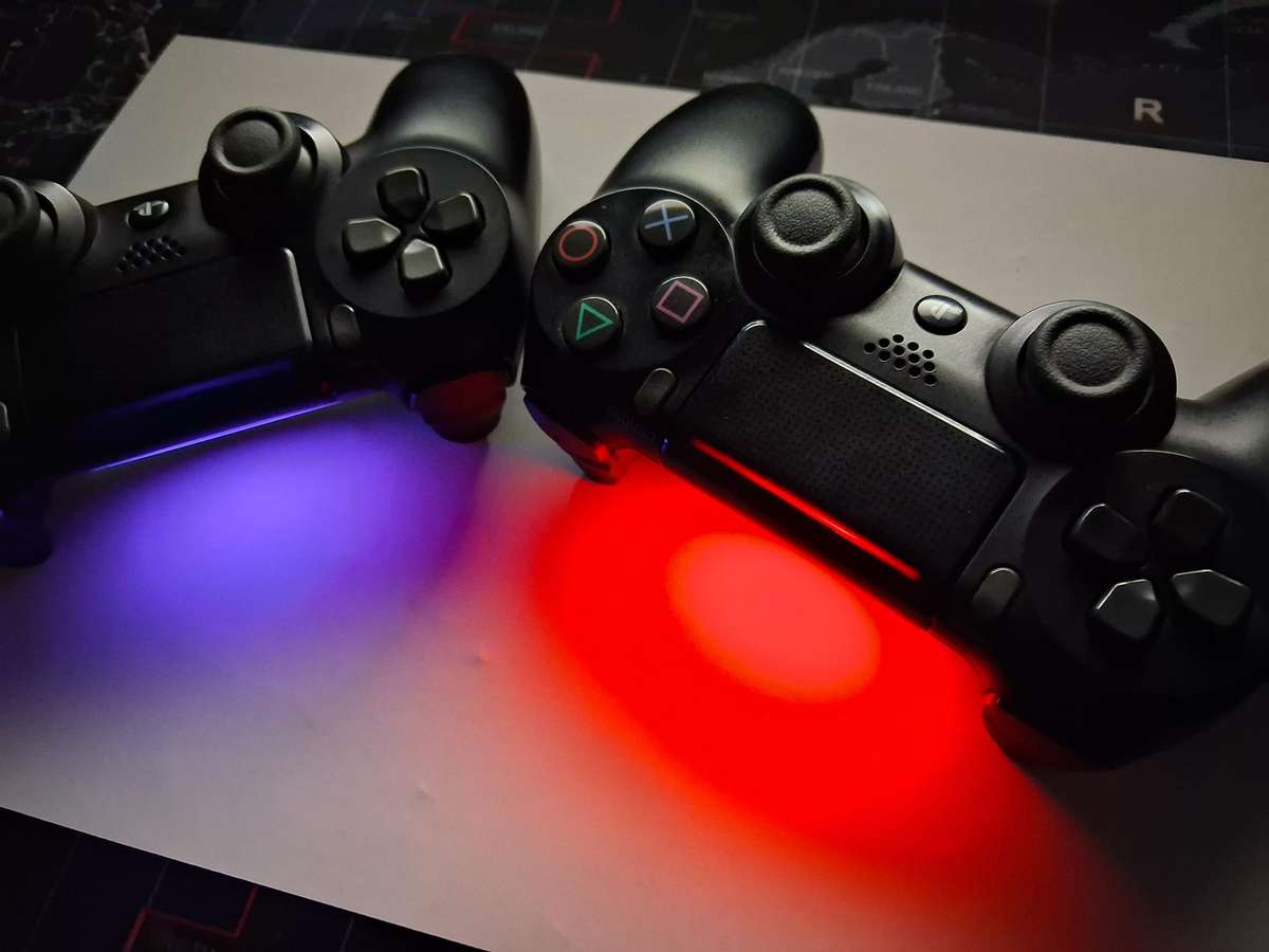PS4 DualShock 4  Pre-Owned, Excellent Condition & Ready to Play!
