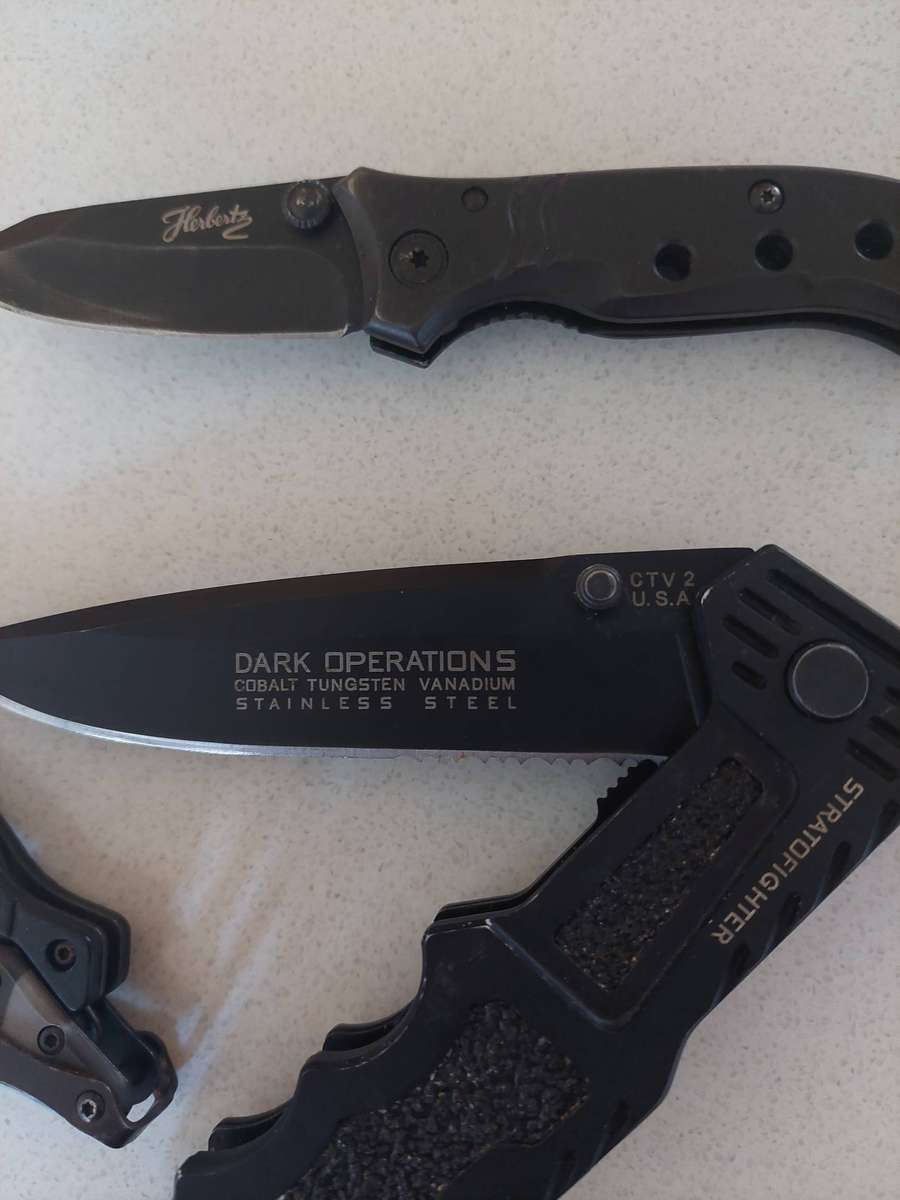 Three New pocket knives for sale