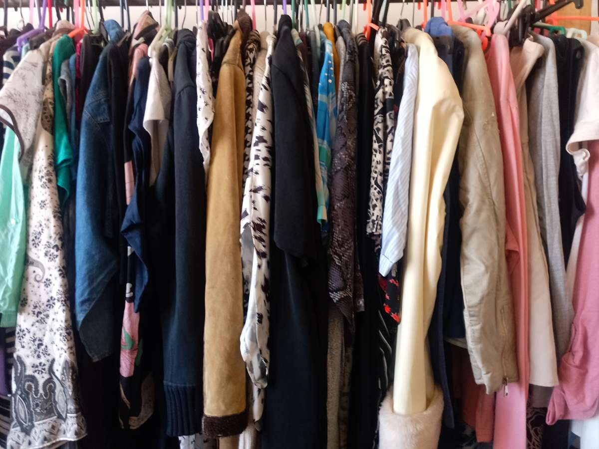 Bulk Good Quality clothing (approx 60 item)