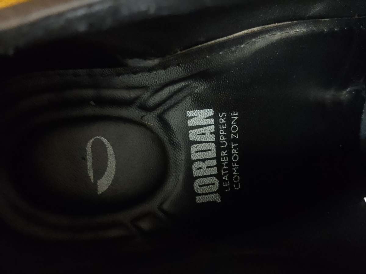 Mens Jordan shoes size 10
