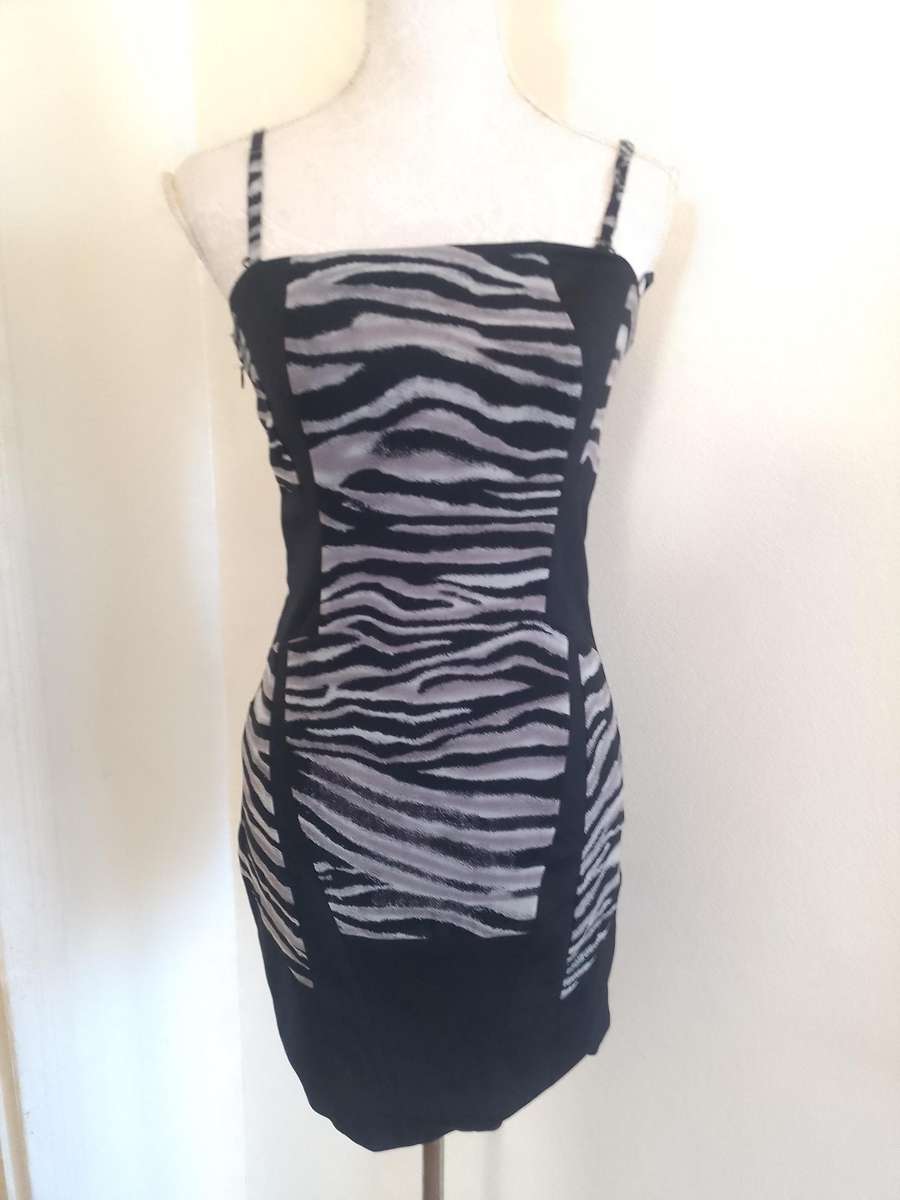 Medium dress with tag